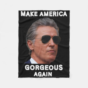 Couverture Polaire Mème drôle de Gavin Newsom qui troll Make America