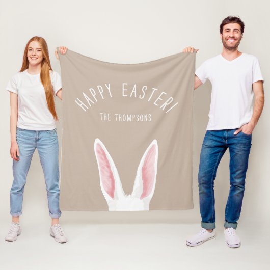 Couverture Polaire Minimal White Bunny Ears On Beige Happy Easter (En situation)
