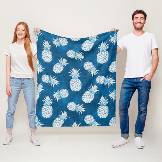 Couverture Polaire Modern Tropical Pineapple Watercolor (En situation)