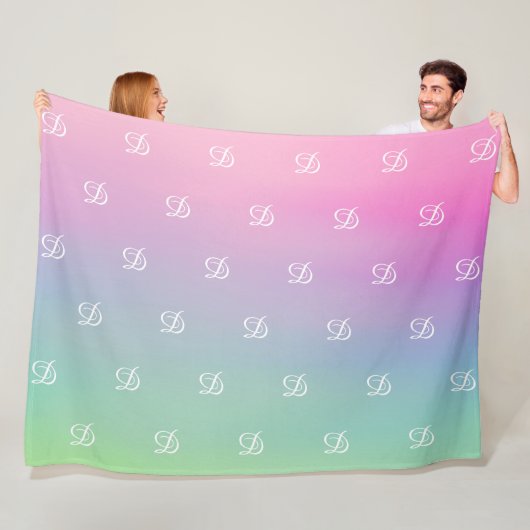 Couverture Polaire moderne simple rose bébé monogrammed initial (En situation)