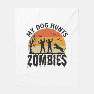 Couverture Polaire Mon chien chasse les zombies Vintage Halloween Art