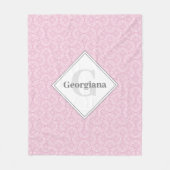 Couverture Polaire Monogram Dusky Rose Preppy Dans Les Ventilateurs A (Devant)