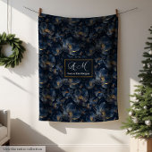 Couverture Polaire Monogram Royal Blue Throw Modern Gold Flowers