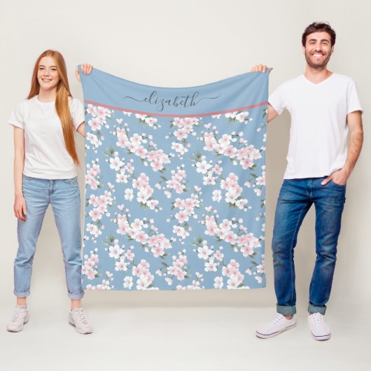 Couverture Polaire Monogramme Blanc rose bleu floral Fleur Shabby Chi (En situation)