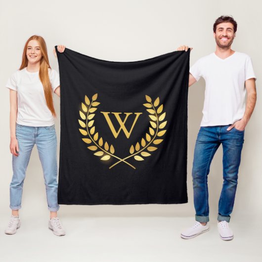 Couverture Polaire Monogramme de couronne d'or Laurel (En situation)