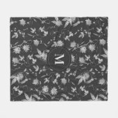 Couverture Polaire Monogramme Fleurs de passion gris foncé (Devant (Horizontal))