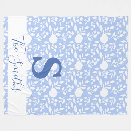 Couverture Polaire Monogramme initial blanc et bleu clair (Devant (Horizontal))