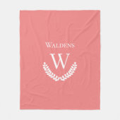 Couverture Polaire Monogramme minimal de corail clair (Devant)