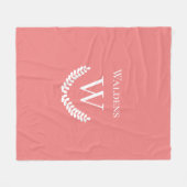 Couverture Polaire Monogramme minimal de corail clair (Devant (Horizontal))