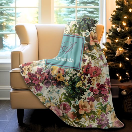 Couverture Polaire monogramme motif blanc vintage et fleuri