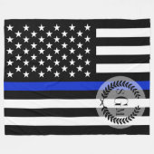 Couverture Polaire Monogramme patriotique de drapeau de police (Devant (Horizontal))
