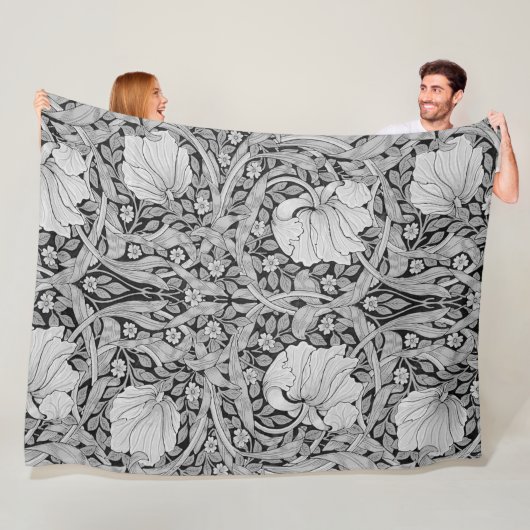 Couverture Polaire Monotone gris Pimpernel, William Morris (En situation)