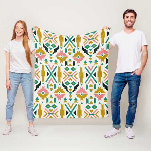 Couverture Polaire Motif amérindien coloré (En situation)
