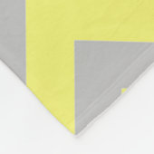 Couverture Polaire Motif Chevron Jaune Clair Gris (Coin)