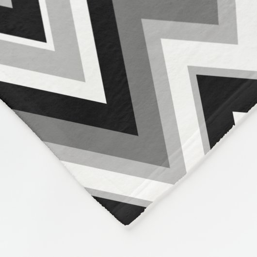 Couverture Polaire Motif Chevron Zigzag noir blanc et gris (Coin)