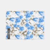 Couverture Polaire Motif d'aquarelle bleu et blanc Magnolia Blossom (Devant (Horizontal))