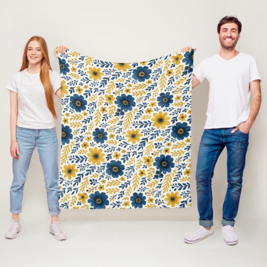 Couverture Polaire Motif d'art floral méditerranéen classique (En situation)