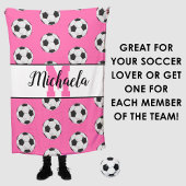 Couverture Polaire Motif de balle de soccer initial rose monogramme