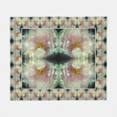 Couverture Polaire Motif du centre de fleurs rose Peony (Devant (Horizontal))