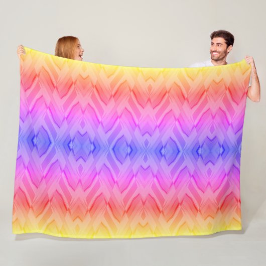 Couverture Polaire Motif en marbre corail et teintes roses complexe (En situation)