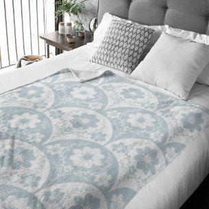 Couverture Polaire Motif floral japonais en bleu clair et blanc