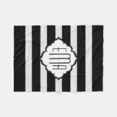 Couverture Polaire Motif géométrique des bandes noires et blanches (Devant (Horizontal))