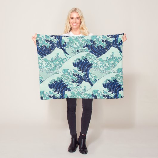 Couverture Polaire Motif Hokusai Blue Waves (En situation)