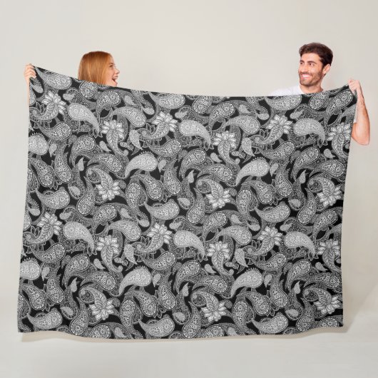 Couverture Polaire Motif Paisley (En situation)