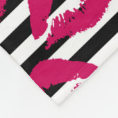 Couverture Polaire Motif rayé du baiser B&W de rouge à lèvres (Coin)