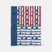 Couverture Polaire Motif rayé étoile dans les tons rouge et bleu lanc (Devant)