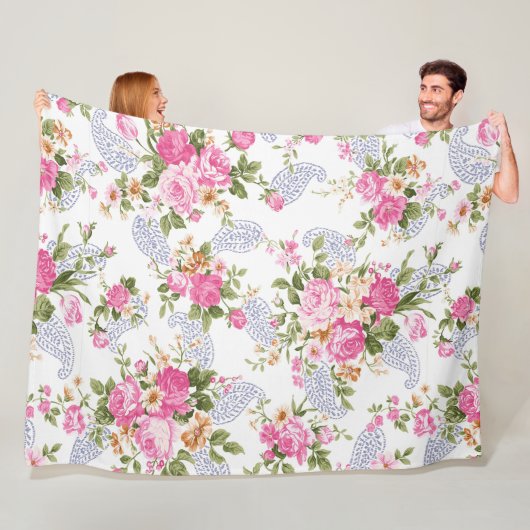 Couverture Polaire Motif rose (En situation)