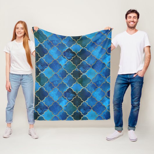 Couverture Polaire Motif Sapphire Gemstone & Gold Marocain Carrelage (En situation)