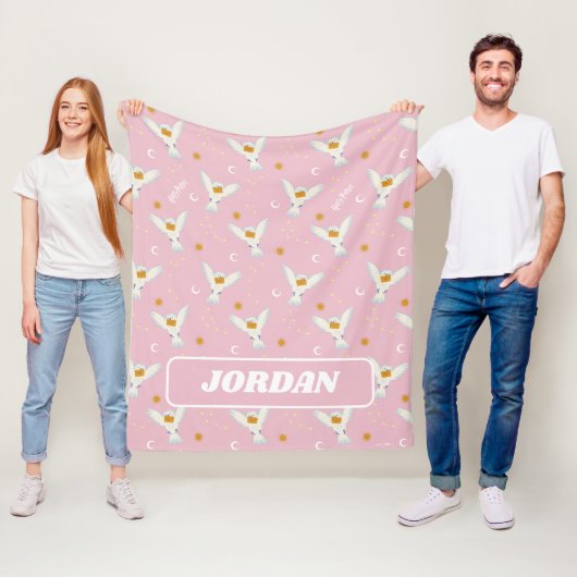 Couverture Polaire Motif Solstice Hedwig Rose (En situation)