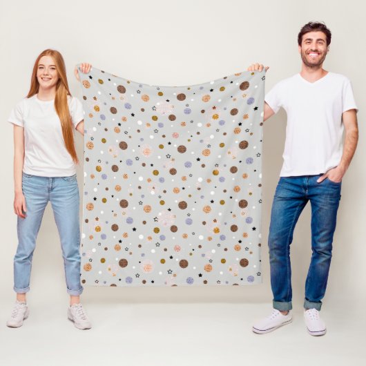Couverture Polaire Multicolored polka dots on gray. (En situation)