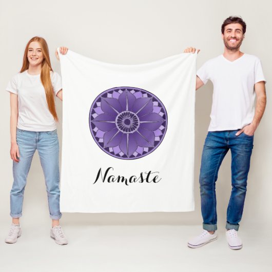 Couverture Polaire NAMASTE Fleur violette Spirituelle Lotus Mandala (En situation)