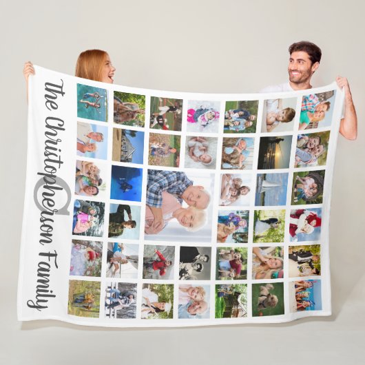 Couverture Polaire Nom de famille Monogramme 39 Photo Collage Script  (En situation)