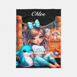 Couverture Polaire Nom de la fille personnalisée assise avec ses coqu