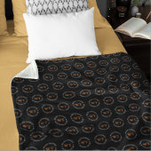 Couverture Polaire Nom (monogramme circulaire) estampillé sur l'ensem