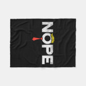 Couverture Polaire Nope anti-Trump Cravate rouge perruque Stop Donald (Devant (Horizontal))