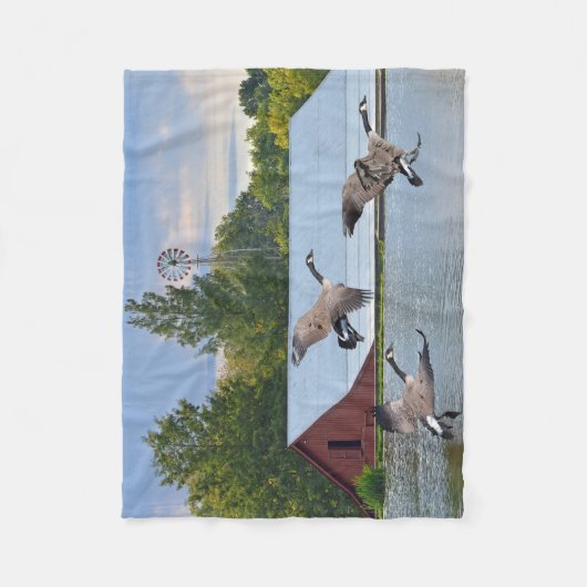 Couverture Polaire Oies du Canada débarquant sur l'étang (Devant)