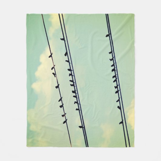 Couverture Polaire Oiseaux sur fil, ciel bleu vintage. (Devant)