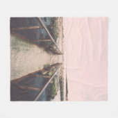 Couverture Polaire Old bridge with rusty metal rails near sea port. V (Devant (Horizontal))