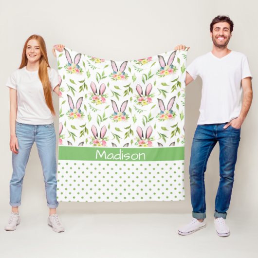 Couverture Polaire Oreilles et oeufs de lapin (En situation)