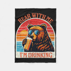 Couverture Polaire Ours buvant de la bière à l'extérieur drôle de gri