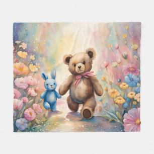 Couverture Polaire Ours en peluche et lapin dans un jardin pastel