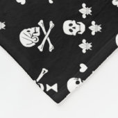 COUVERTURE POLAIRE PÂLE DE PIRATES NOIRES, OBJETS TRAVERSÉS, ÉPINES (Coin)