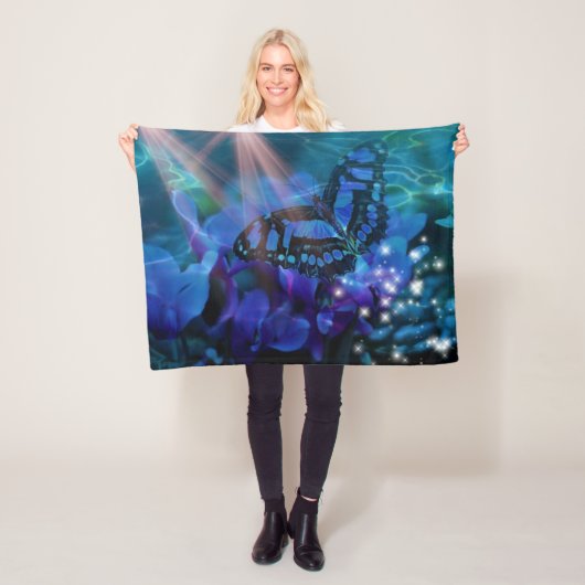 Couverture Polaire Papillon bleu magique (En situation)