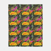 Couverture Polaire Papillon Monarque sur Fleur de Souci Rose (Devant)
