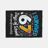 Couverture Polaire Paraprofessional Survived 67 Days Of School Humor  (Devant (Horizontal))