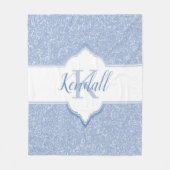 Couverture Polaire Parties scintillant bleu ciel Monogramme Lancer la (Devant)